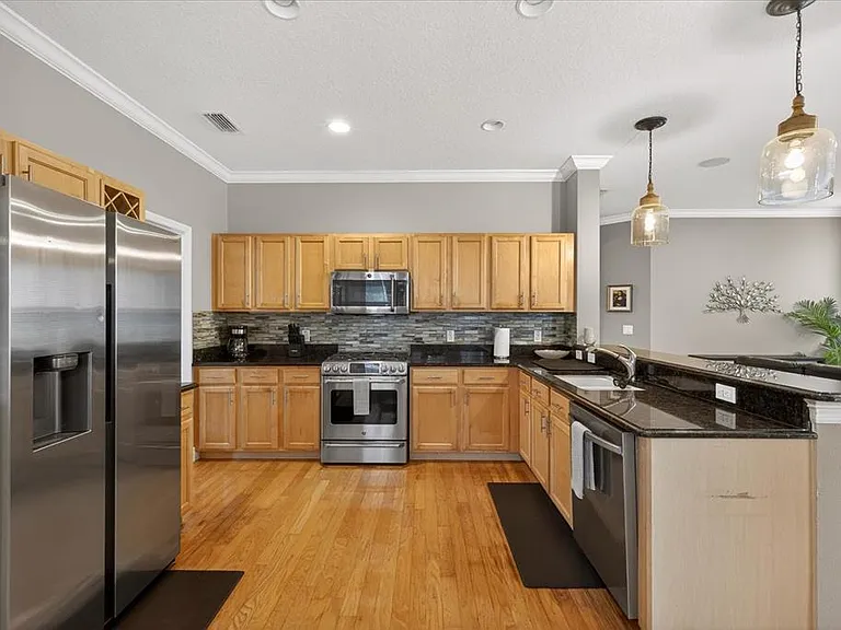11115 Avery Oaks Dr — Photo 13