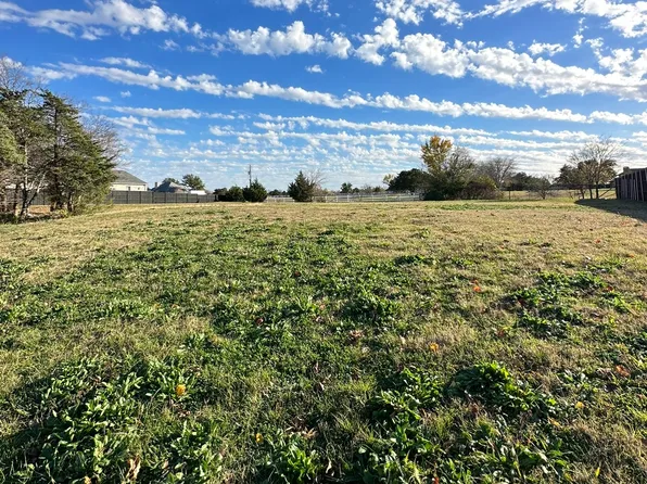 932 Wood Hollow Way, Desoto, TX 75115