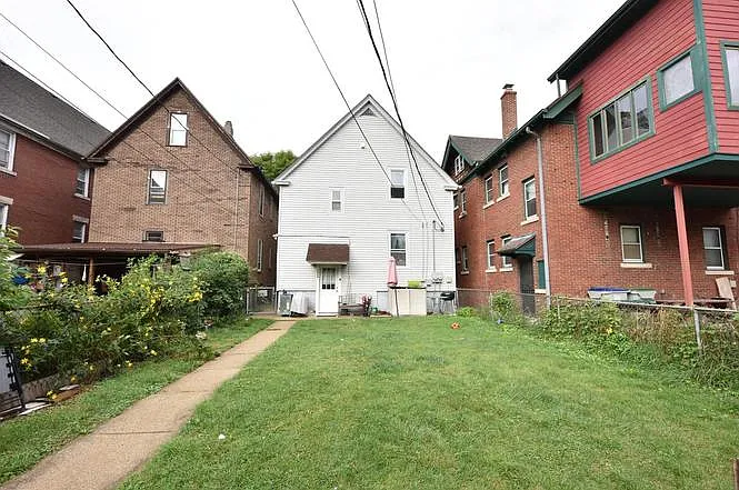 2 bed, 925 sqft, $650 — Photo 2