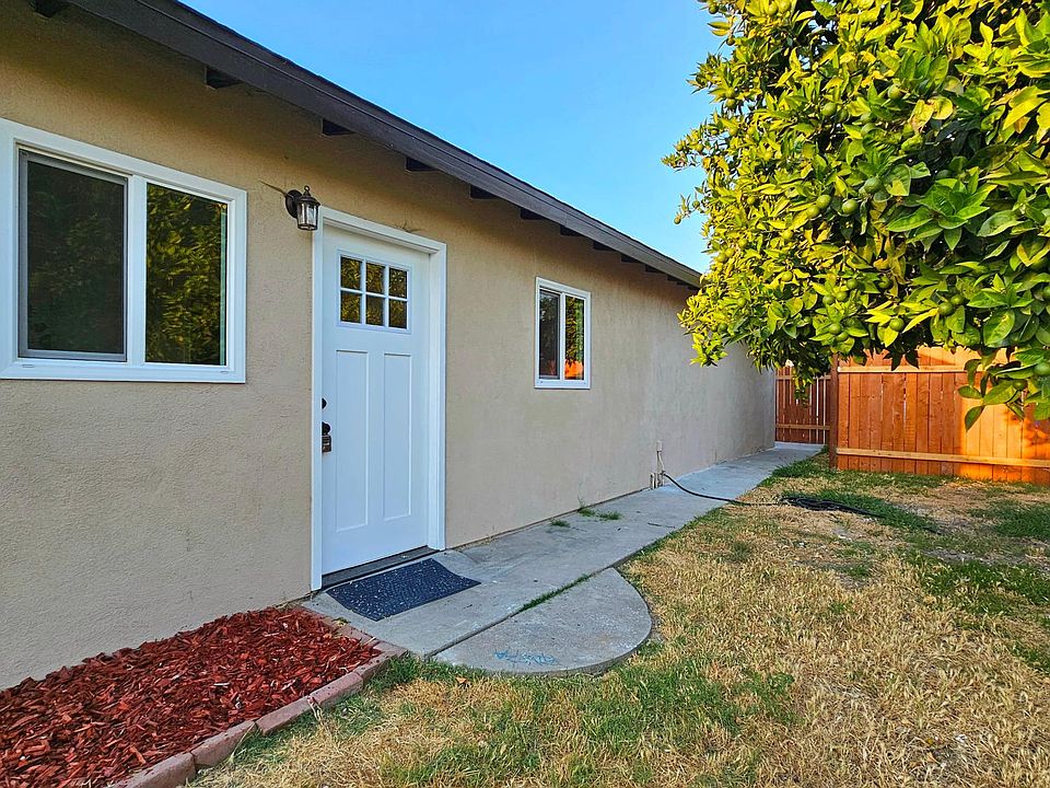 1st image of 313 N Walnuthaven Dr #1/2