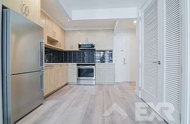 Rented by EXR | media 16