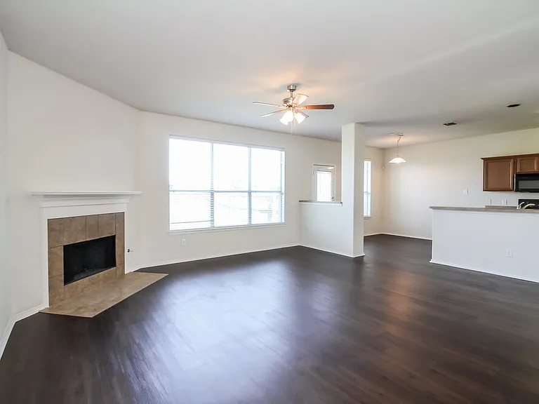 2280 Timber Creek Dr — Photo 2