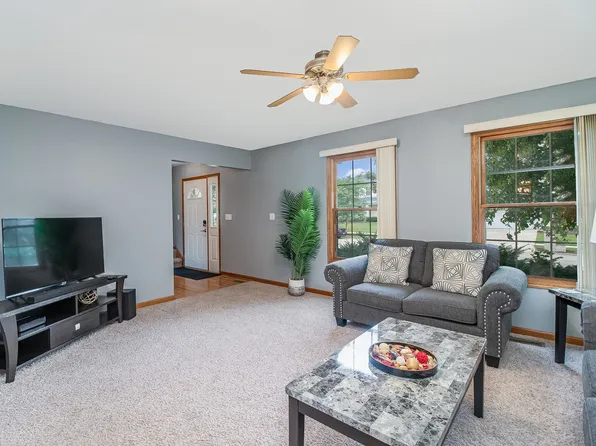 (undisclosed Address), Woodridge, IL 60517