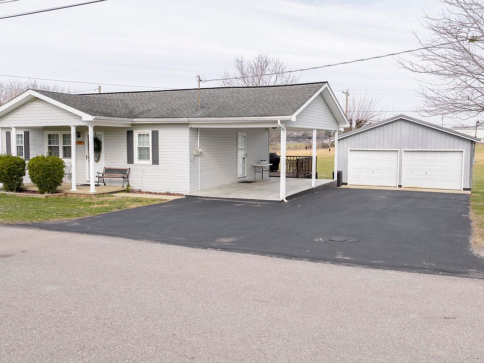 1st image of 209 Tate Dr