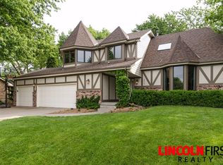 5916 Branford Pl, Lincoln, NE 68512