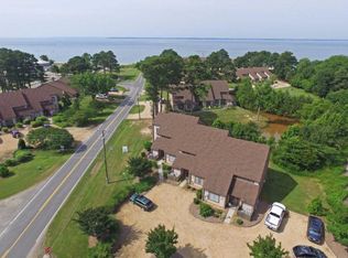 19 Light Ship Way, White Stone, VA 22578