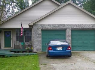 353 Green Fields Ln, Frankfort, KY 40601