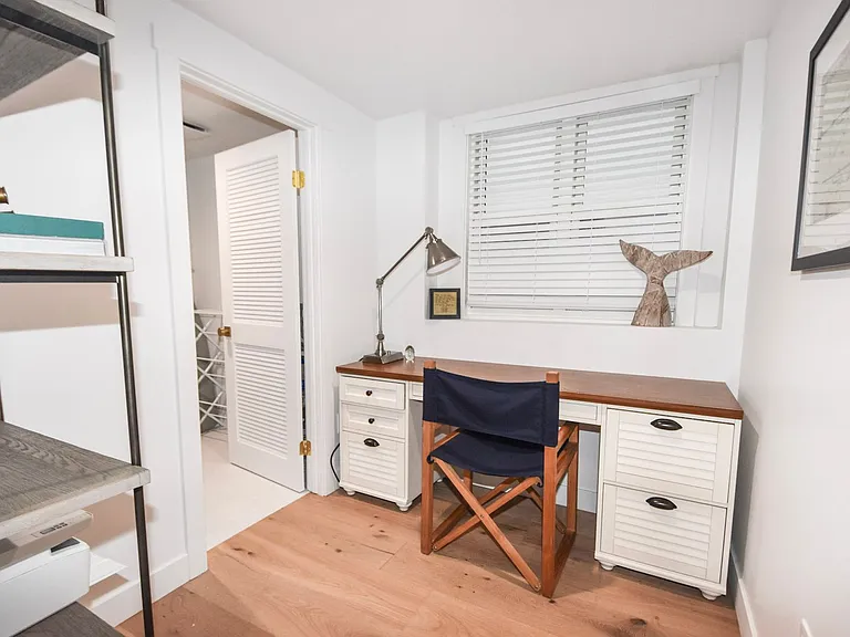 924 D Avenue — Photo 14