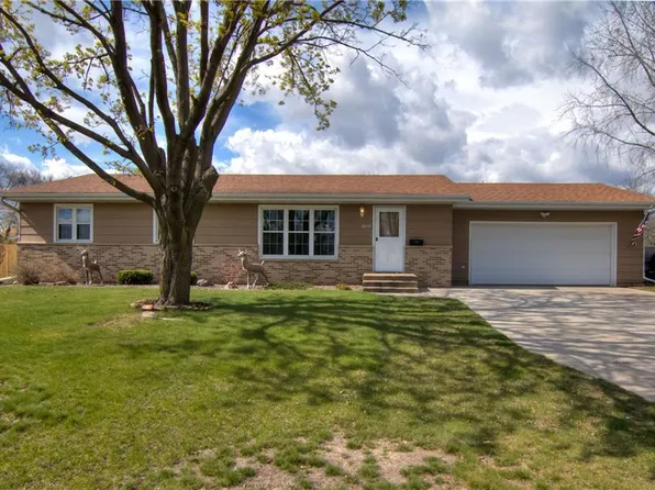 2010 Crestview Drive, Eau Claire, WI 54703