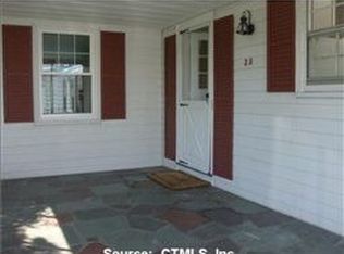 35 Southwell Rd, Wethersfield, CT 06109