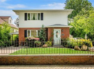 24 Linwood Rd N, Port Washington, NY 11050