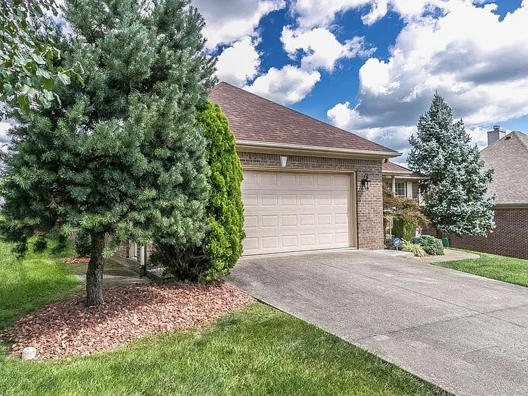 361 Reynolds Dr — Photo 15