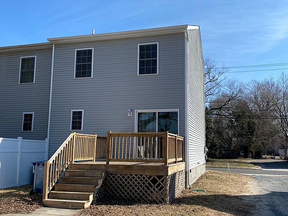 2nd image of 604 West St #B