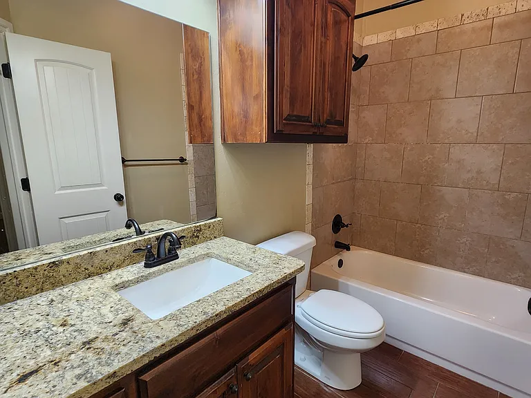1329 N Monte Vista St #B — Photo 8