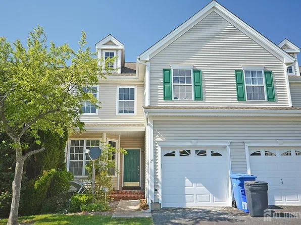 24 Straton Ct, Parlin, NJ 08859