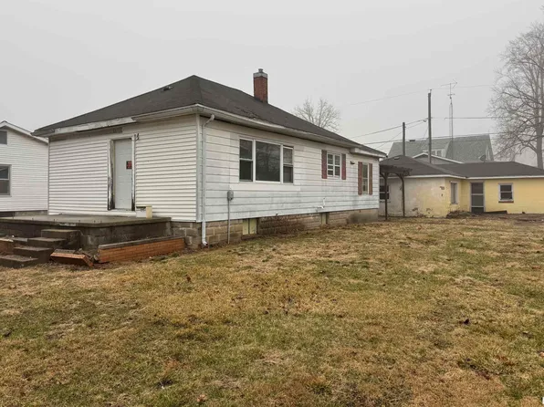 1008 3rd St, Lincoln, IL 62656