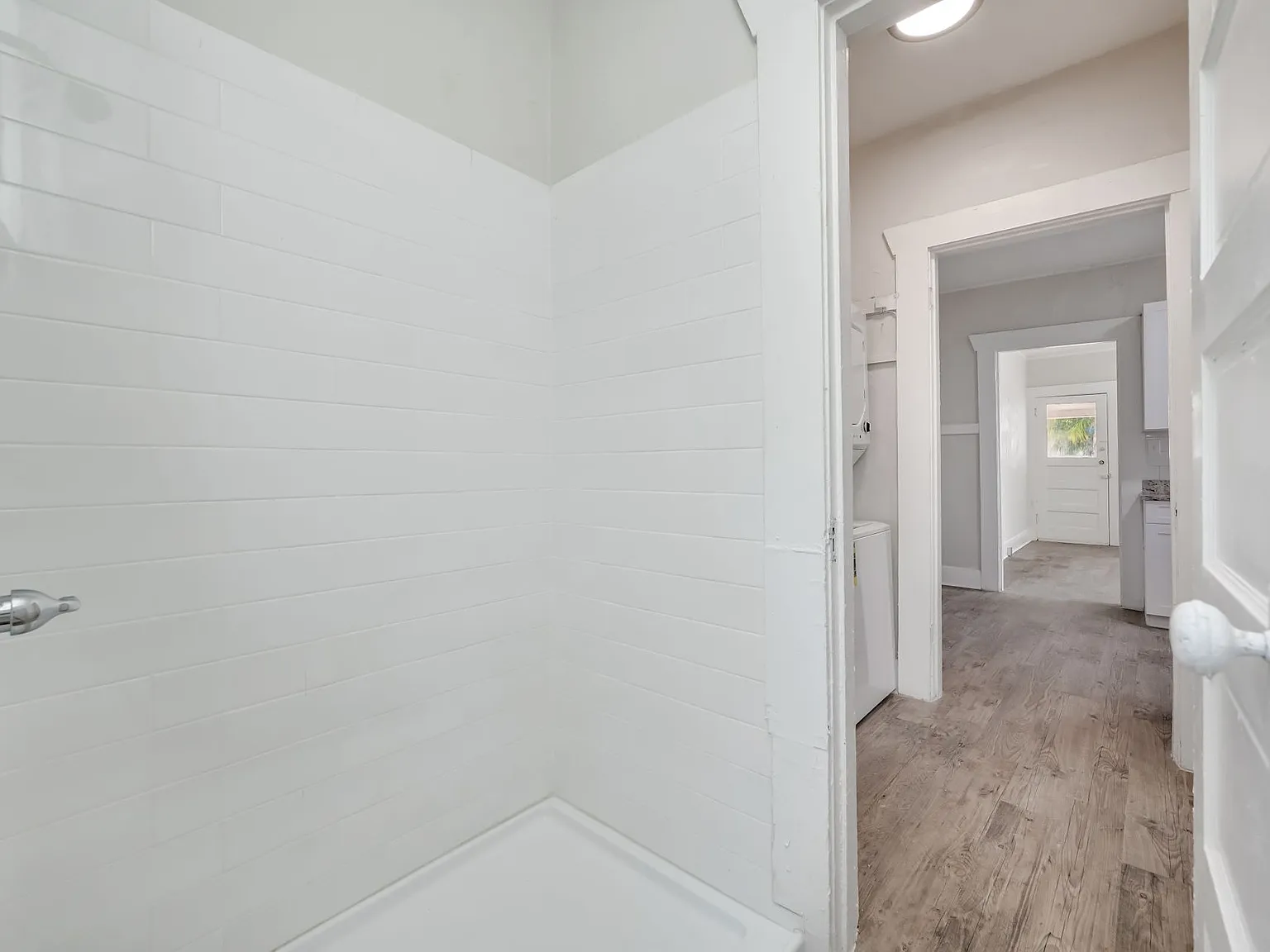 Beautiful, Newly Renovated 2/1 Apartment in Seminole Heights! — Photo 1