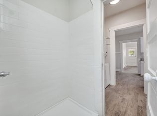 Beautiful, Newly Renovated 2/1 Apartment in Seminole Heights!, Tampa, FL 33604