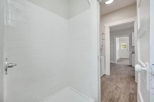 310 E Lambright St Photo 1