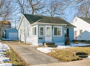 87 Wheeldon Dr, Rochester, NY 14616