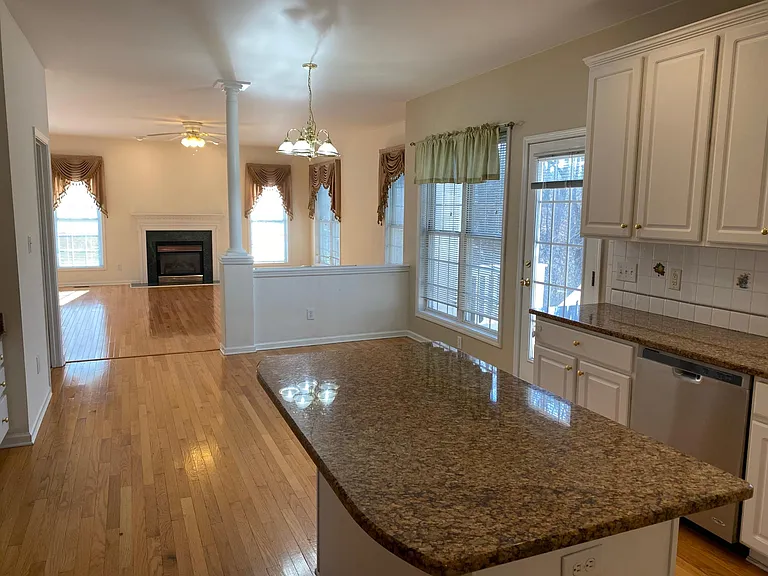 412 Riggsbee Farm Dr — Photo 6