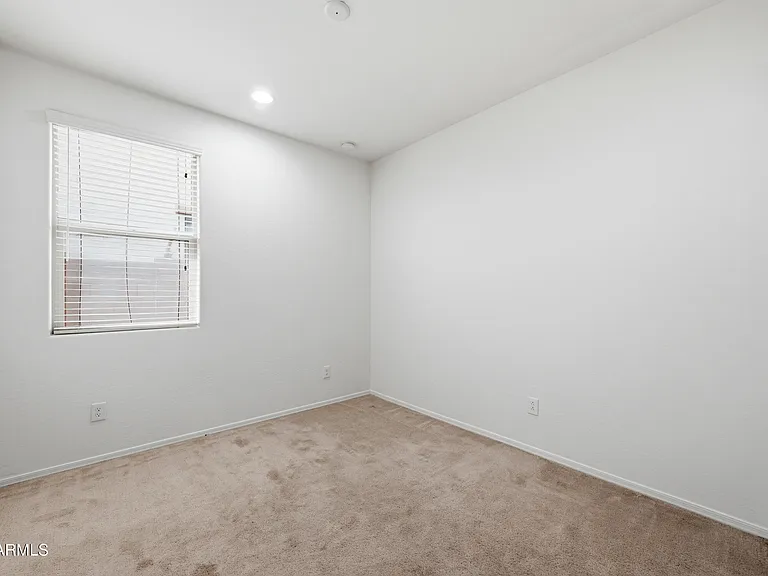 22528 N 96th Ave — Photo 23