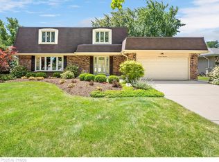 1441 71st St, Downers Grove, IL 60516