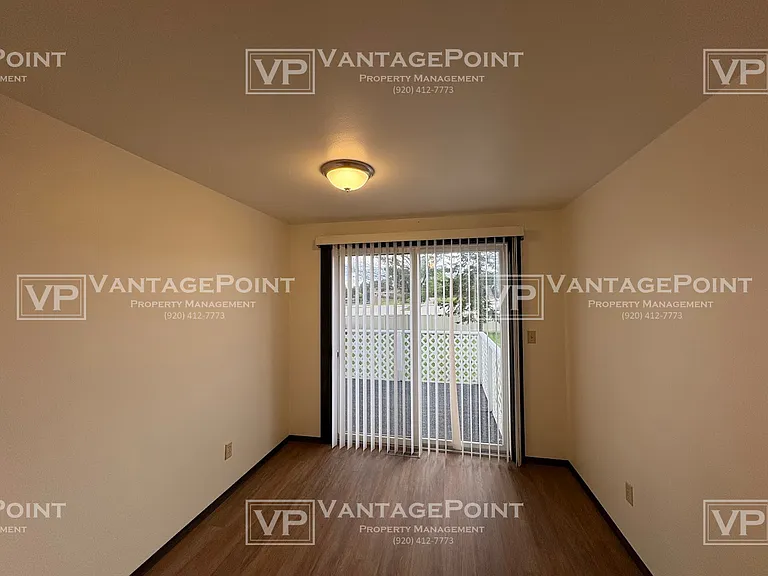 2571 Trojan Dr — Photo 5