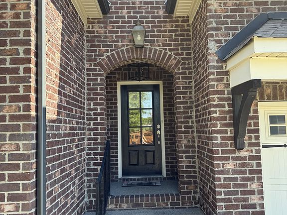 5th image of 9069 Macauley Ln