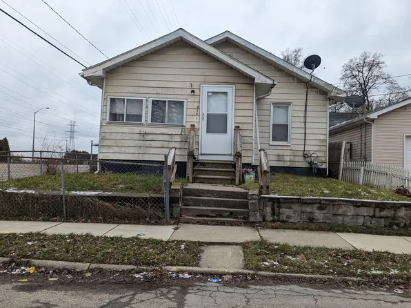 512 Midway Ave, Pontiac, MI 48341