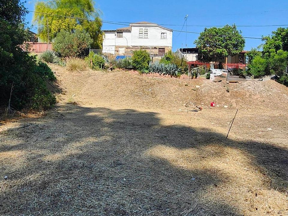1st image of 0 42nd St