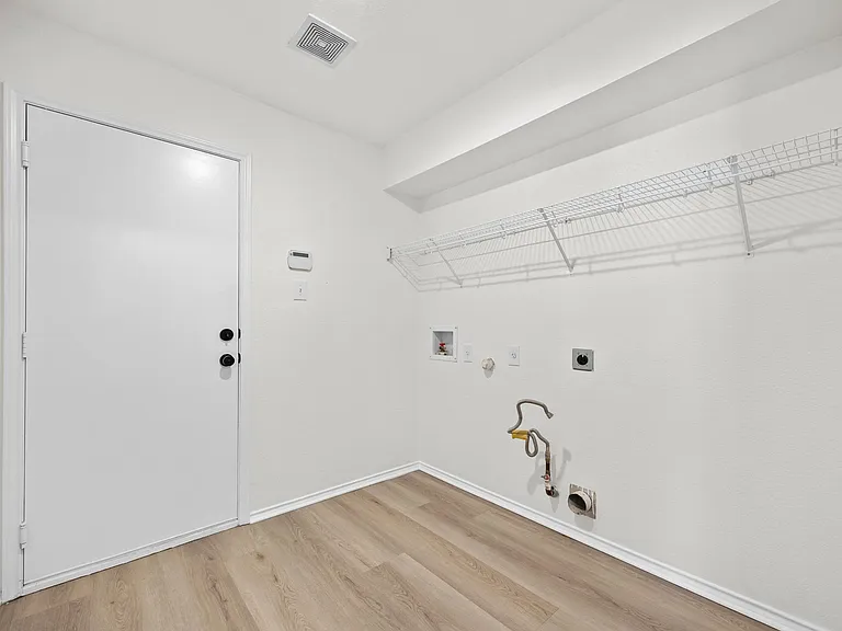 1818 Lost Maples Loop — Photo 15
