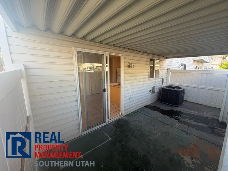 1735 W 540 N #1305 — Photo 13