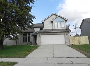 3920 Briar Hill Way, Columbus, IN 47203