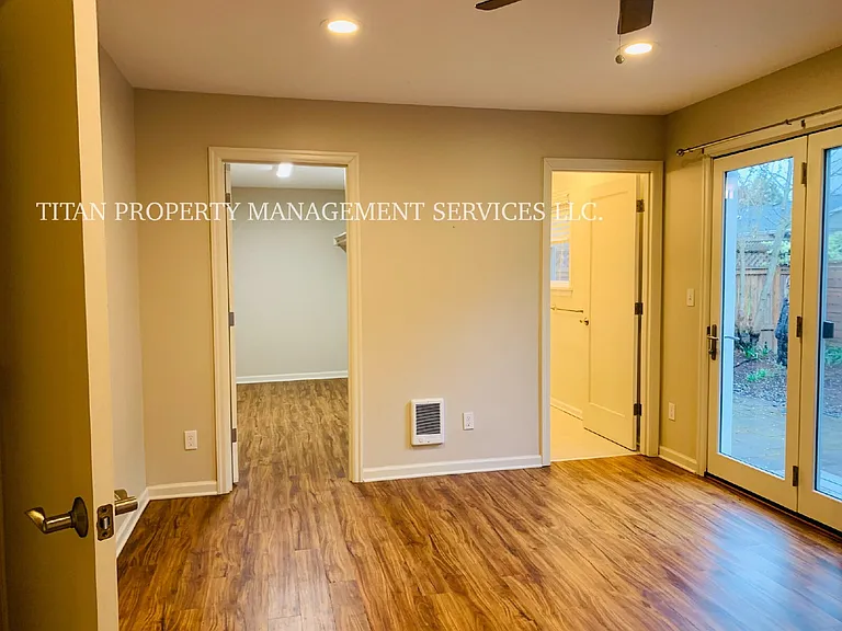 4819 NE 35th Pl #A — Photo 17