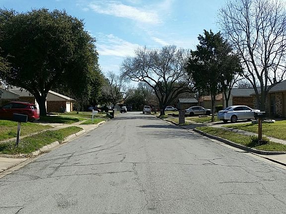 4th image of 7229 Lancashire Dr