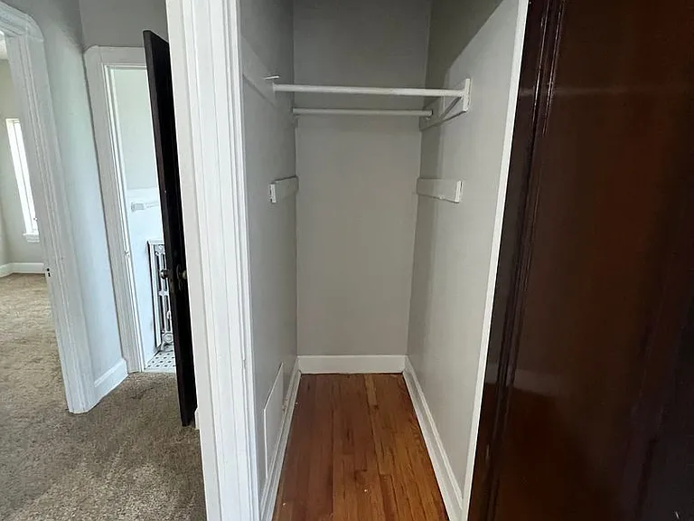 1385 Manor Park Ave — Photo 9