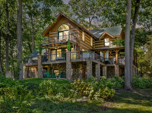 147 Ashworth Dr, Horton, MI 49246