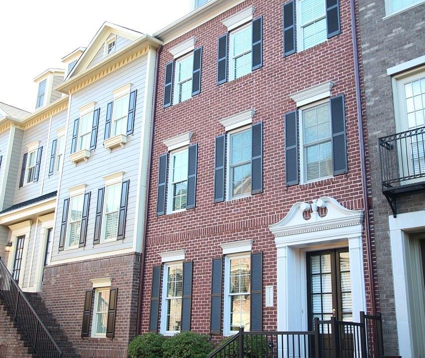 1st image of 2128 Monhegan Way SE