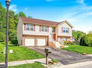 145 Mallard Rd, New Castle, DE 19720