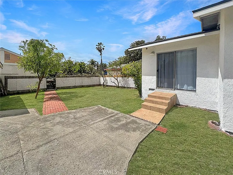 1554 E Woodbury Rd — Photo 13