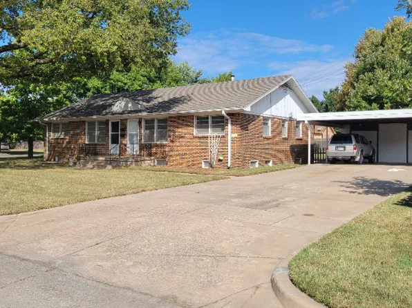 1710 W 17th St N, Wichita, KS 67203