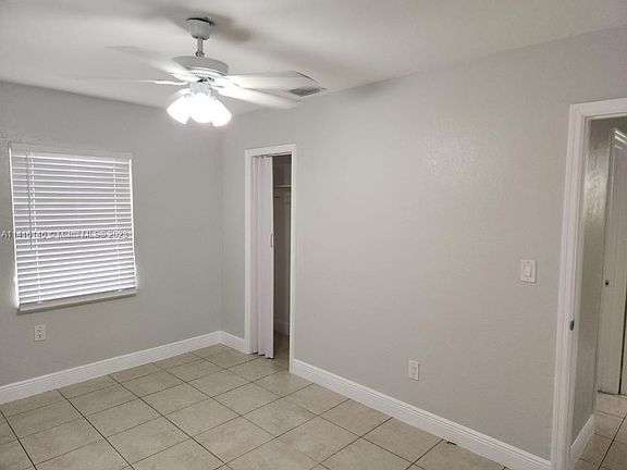 5th image of 1156 Oriental Blvd