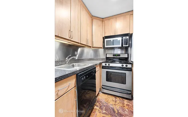 Sold by Douglas Elliman | media 5