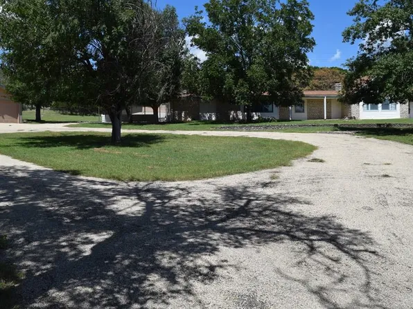 217 Ball Dr S, Kerrville, TX 78028