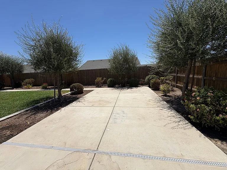 3227 Ferro Ct — Photo 45