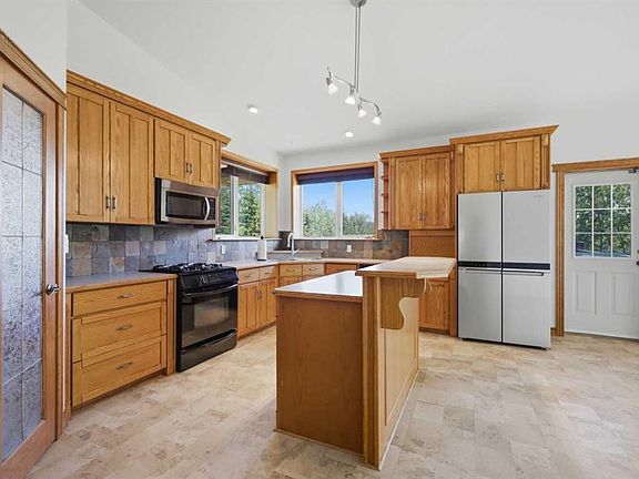 4th image of 14043 S Township Road 422