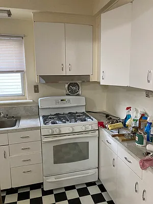 Rented by George Realty Group LLC | media 9