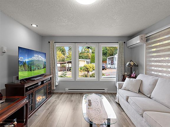 3rd image of 2587 B Selwyn Rd #19