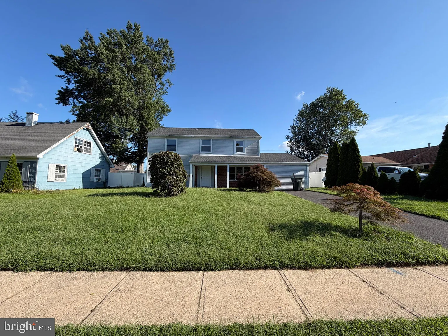 4 bed, 2.5 bath, 2000 sqft, $2,500 — Photo 1